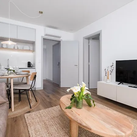 Monaco & Garden Apartment *