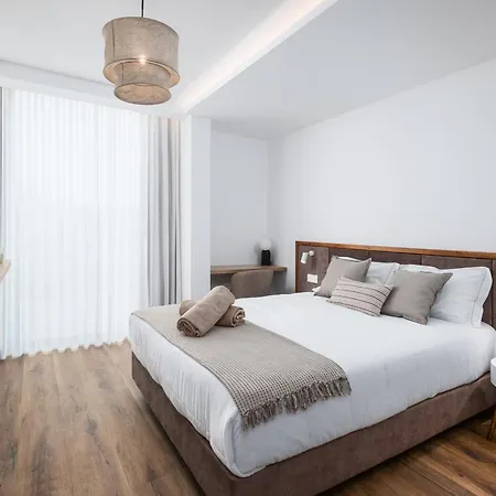 Monaco & Garden Apartment *